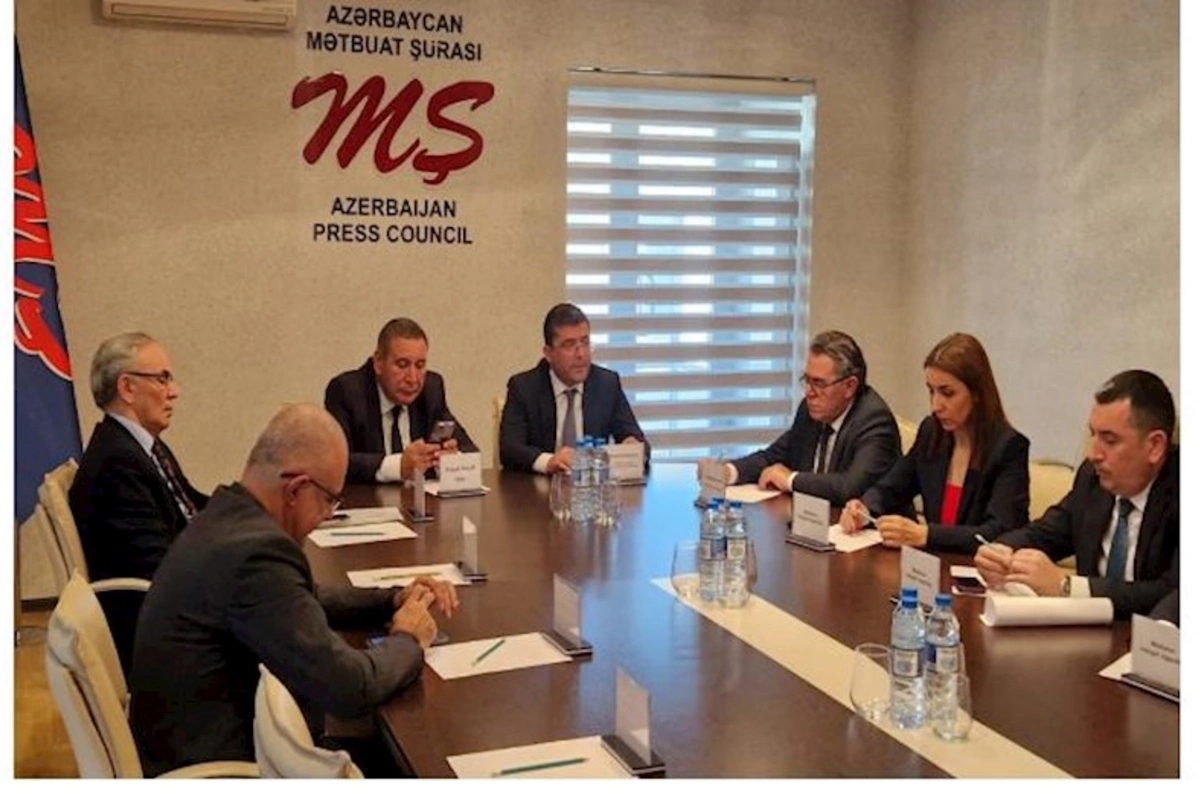 Mətbuat Şurası və MEDİA müzakirə apardı