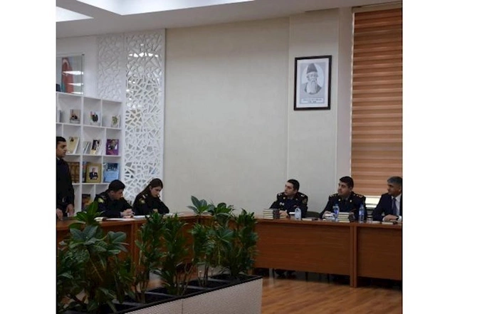 Müşfiq Abbasov Polis Akademiyasında görüş keçirdi — FOTO
