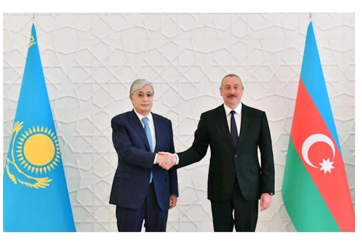 İlham Əliyev Tokayevə zəng etdi
