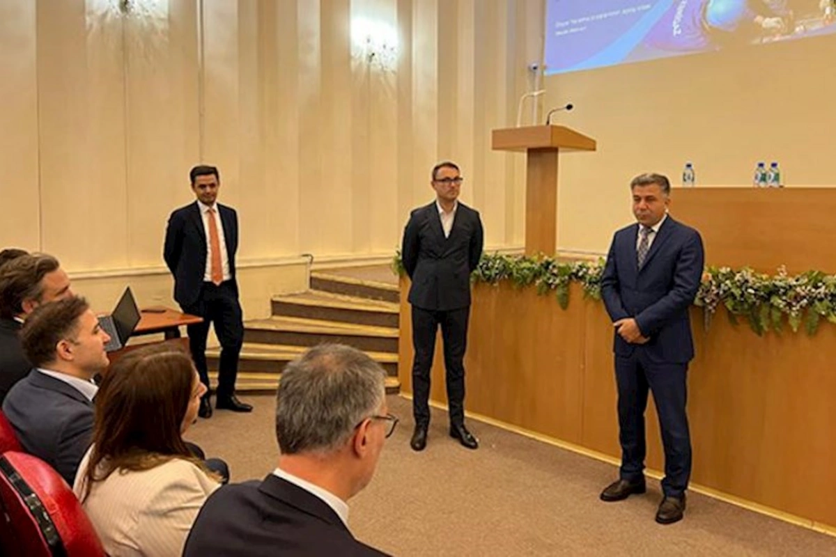“Azəriqaz”da iclas keçirildi — FOTOLAR
