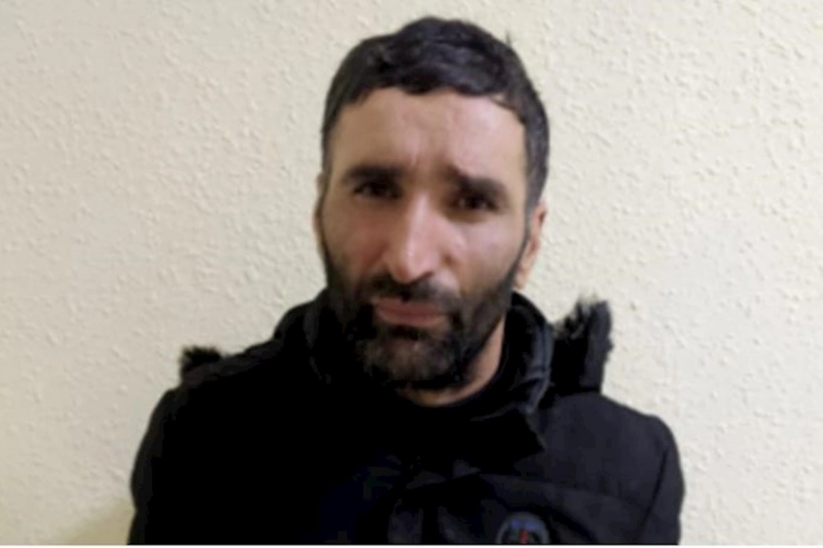 Anasını anlaqsız vəziyyətdə baltalayıbmış — Həbs verilmədi