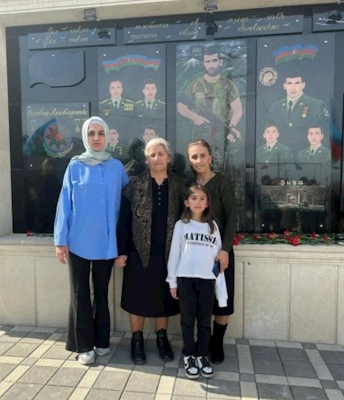 Şəhid Surxay Mehdiyevin xatirəsinə həsr olunan parkın açılışı olub — FOTOLAR Şəhid Surxay Mehdiyevin xatirəsinə həsr olunan parkın açılışı olub — FOTOLAR
