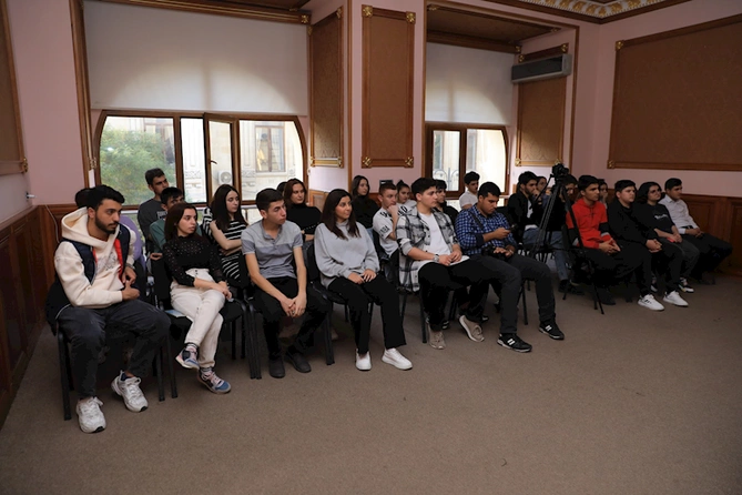 TİMBİR sədri Bakıda təşkil olunan seminara qatılıb — FOTOLAR