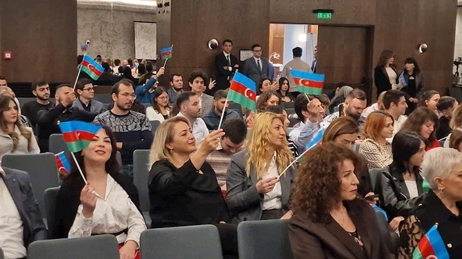 Praqada Azərbaycan icması ilə görüş keçirildi — FOTO Praqada Azərbaycan icması ilə görüş keçirildi — FOTO