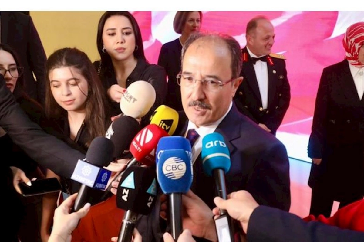 Cahit Bağcı: Cümhuriyyətimizin 100 ilini qardaş Azərbaycanda keçirməkdən qürurluyuq