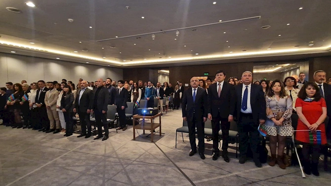 Praqada Azərbaycan icması ilə görüş keçirildi — FOTO Praqada Azərbaycan icması ilə görüş keçirildi — FOTO