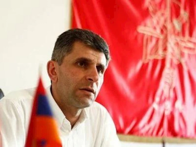 Qarabağdakı rejimin iki prezidenti, parlament sədri və daşnak lideri qandallanıb, Bakıya gətirildi — FOTOLAR Qarabağdakı rejimin iki prezidenti, parlament sədri və daşnak lideri qandallanıb, Bakıya gətirildi — FOTOLAR