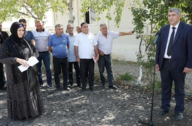 Açıq mikrofonda Salyan rayonunun sahibkarları dinlənildi — FOTO Açıq mikrofonda Salyan rayonunun sahibkarları dinlənildi — FOTO