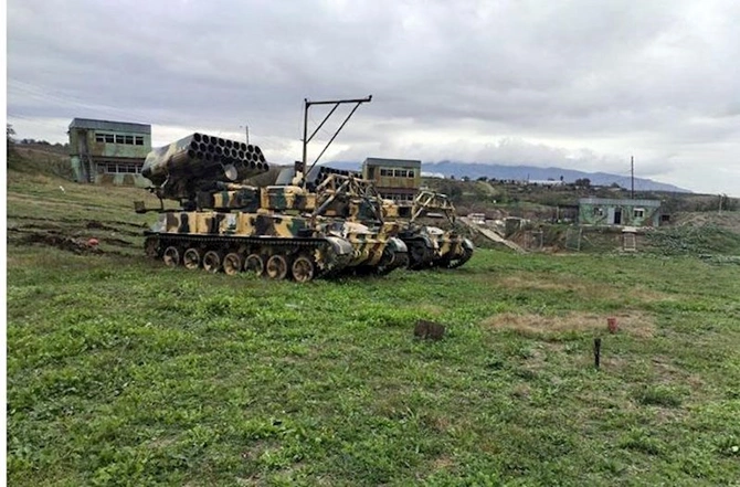 Qarabağda kustar üsullarla hazırlanmış atəş qurğuları aşkarlandı — FOTO Qarabağda kustar üsullarla hazırlanmış atəş qurğuları aşkarlandı — FOTO