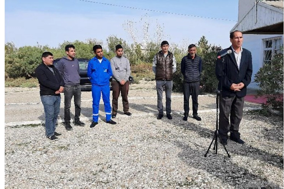 Atbulaq kəndinin sakinləri “Açıq mikrofon”da — FOTO