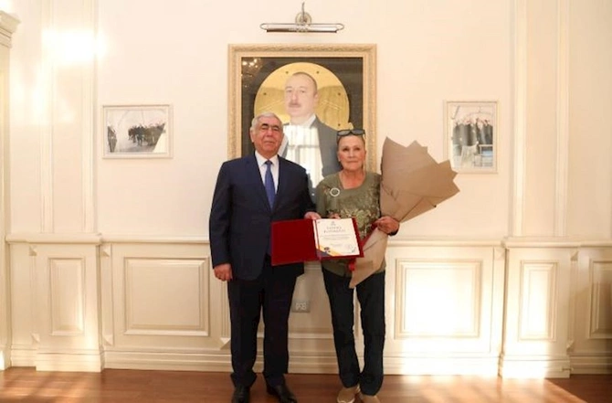 Rəfiqə Şabanova Fəxri Fərmanla təltif edildi Rəfiqə Şabanova Fəxri Fərmanla təltif edildi