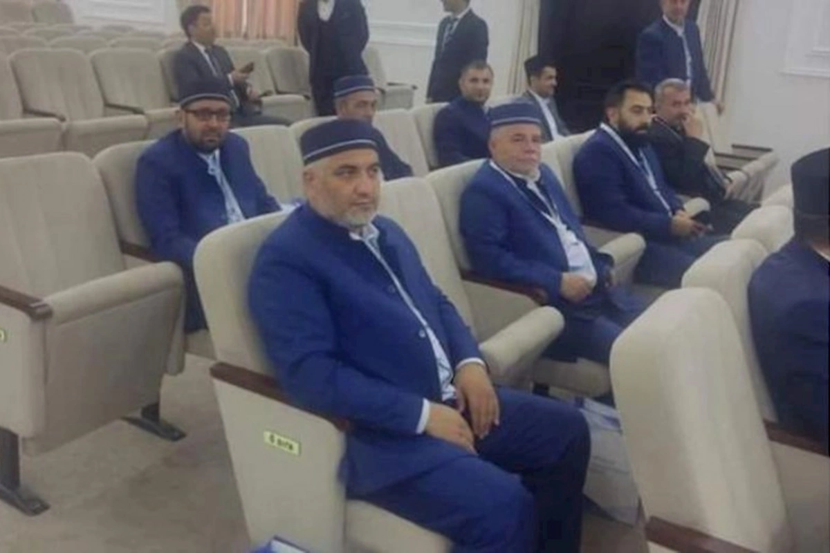 Azərbaycanda din xadimləri vahid formadan istifadəyə başlayıblar