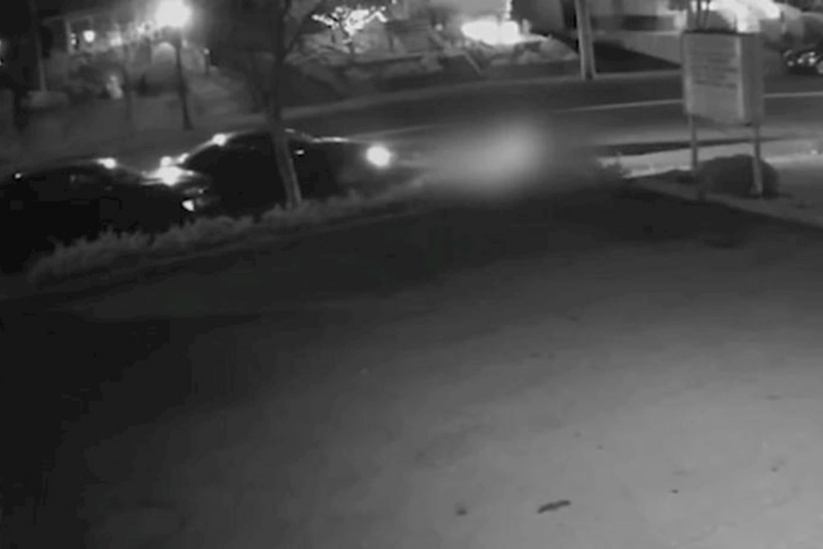 Ermənipərəst senatorun həyat yoldaşının törətdiyi yol qəzasının videogörüntüləri yayıldı