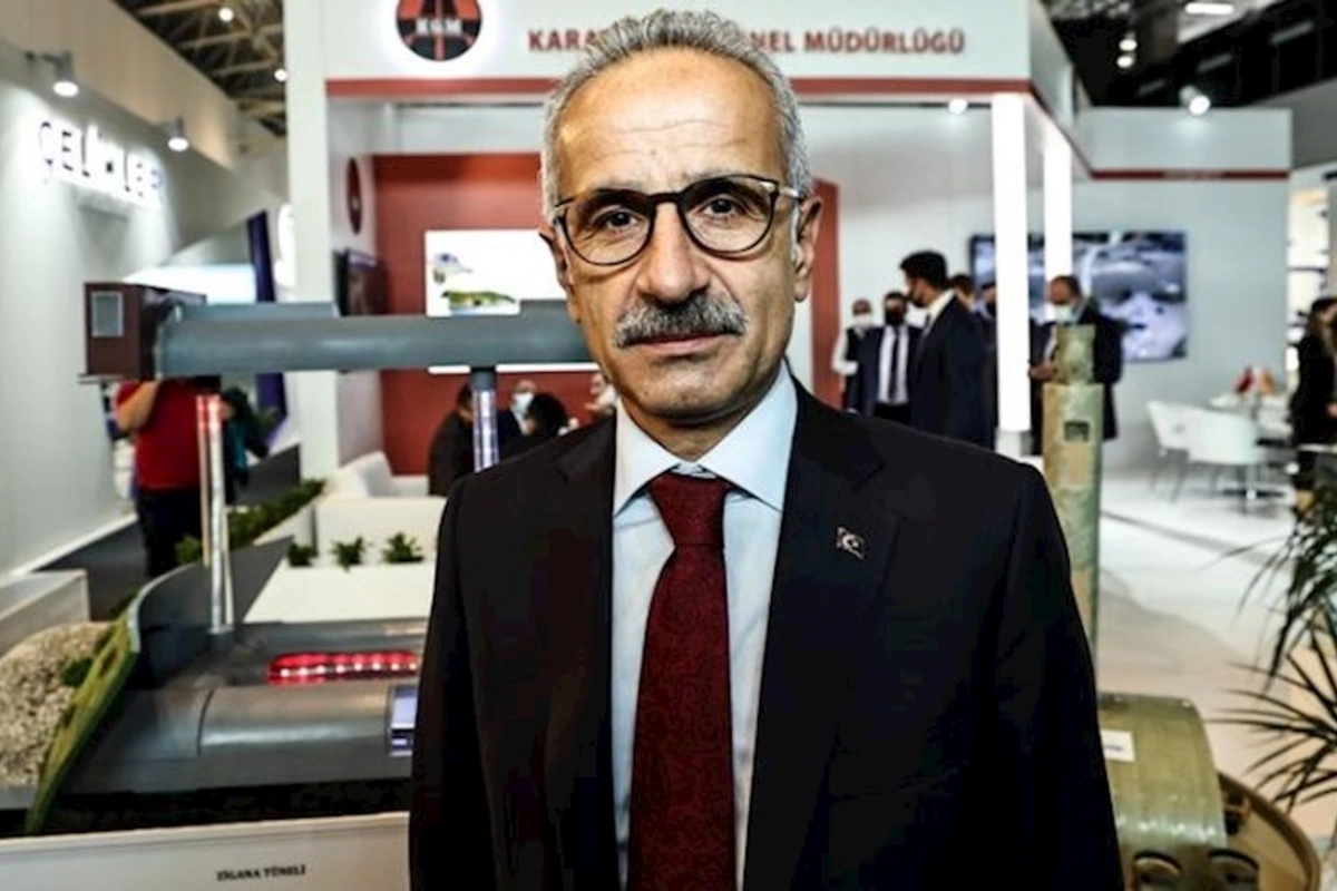 Türkiyəli nazir: “Zəngəzur dəhlizi İrandan keçə bilər”