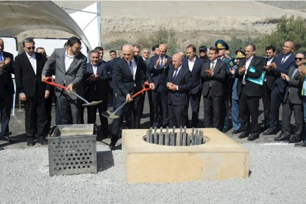Azərbaycanla İran arasında körpünün təməli qoyuldu — FOTO