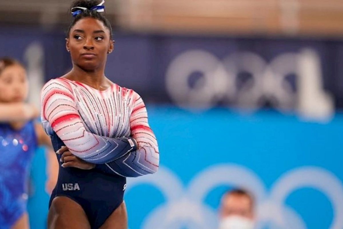 Simona Baylz tarixin ən titullu gimnastı oldu