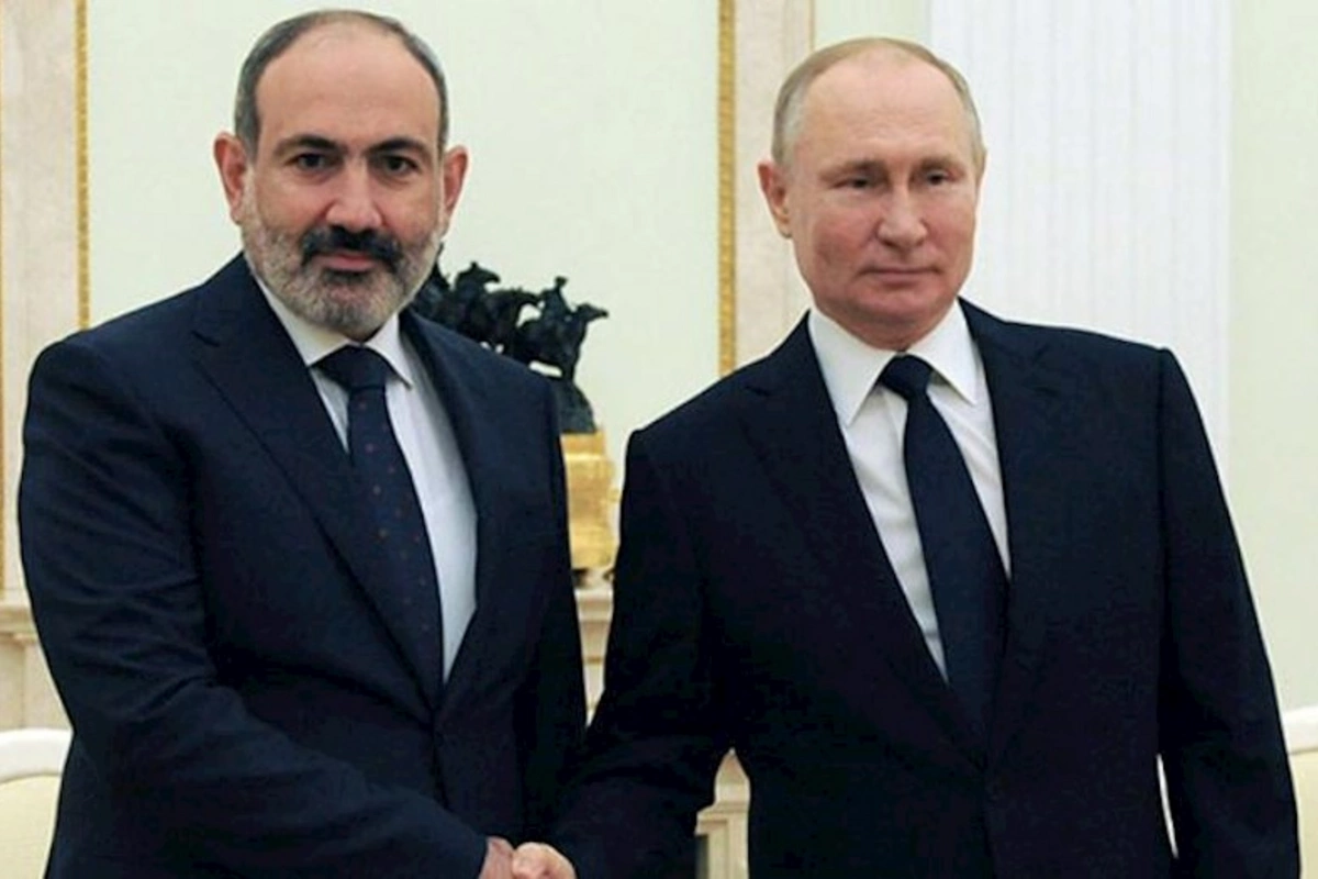Paşinyanla Putin telefonla danışdı