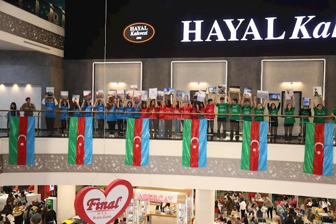 “Park Bulvar”da Zəfər bayramı qeyd olundu — FOTOLAR “Park Bulvar”da Zəfər bayramı qeyd olundu — FOTOLAR
