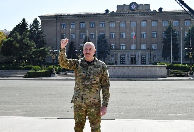 Əli Kərimlinin “erməni arzuları” ürəyində qaldı — Xankəndi Zəfər paradını hələ də həzm edə bilmir Əli Kərimlinin “erməni arzuları” ürəyində qaldı — Xankəndi Zəfər paradını hələ də həzm edə bilmir