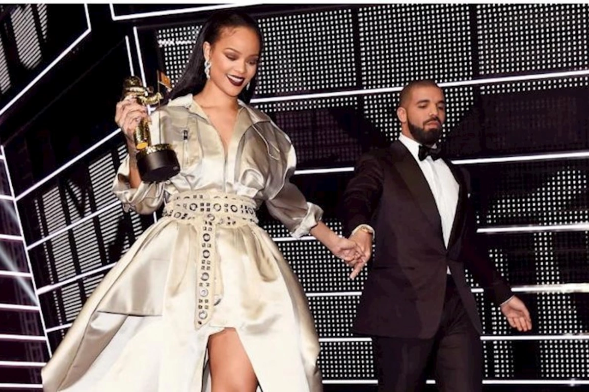 Rihanna illər sonra dəyişdi — FOTO