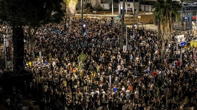 Qəzzada atəşkəs tələb edən israillilər küçələrə çıxdı — FOTOLAR
