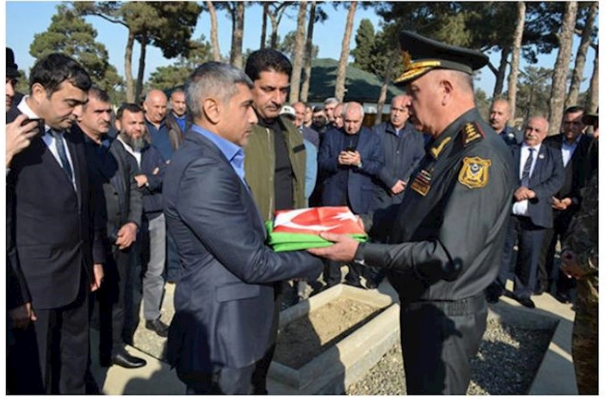 Kərim Vəliyev generalın dəfnində iştirak etdi — FOTOLAR