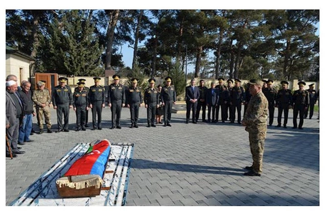 Kərim Vəliyev generalın dəfnində iştirak etdi — FOTOLAR