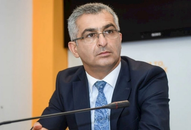 Biznesin yeni növü: “Elmi işini başqasına yazdıran şəxs bilməlidir ki...”