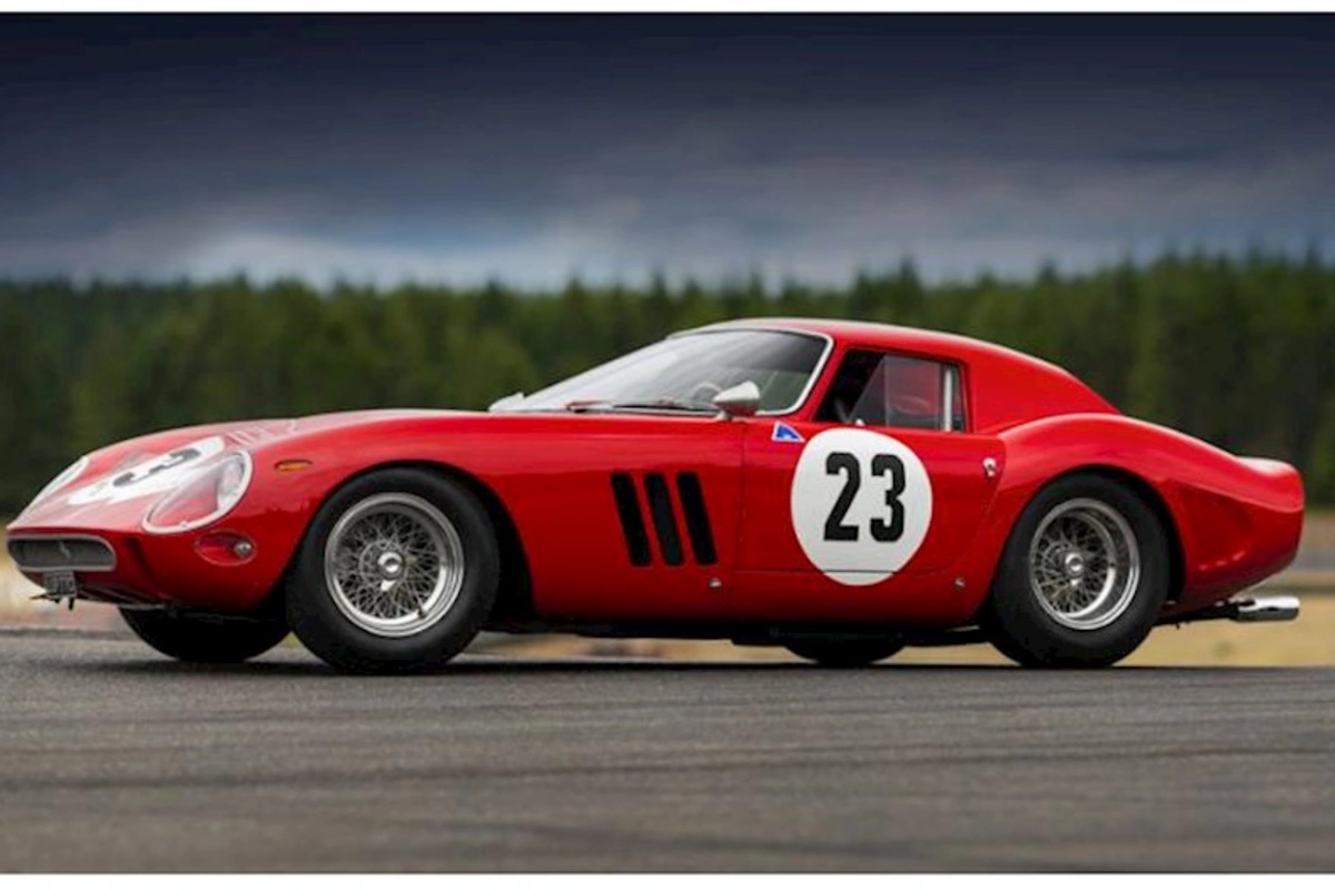 Bu Ferrari rekord qiymətə satıldı