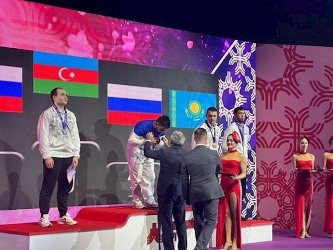 Azərbaycan karateçiləri “Moskva Vselennaya” turnirində yeddi medal qazanıblar