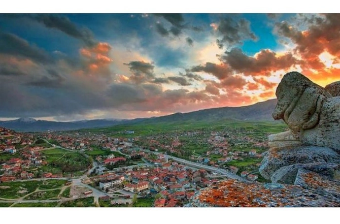 Dünyada ikinci olan kanyonu ilə məşhur turizm məkanı — Atatürkün adını verdiyi Kemaliye...