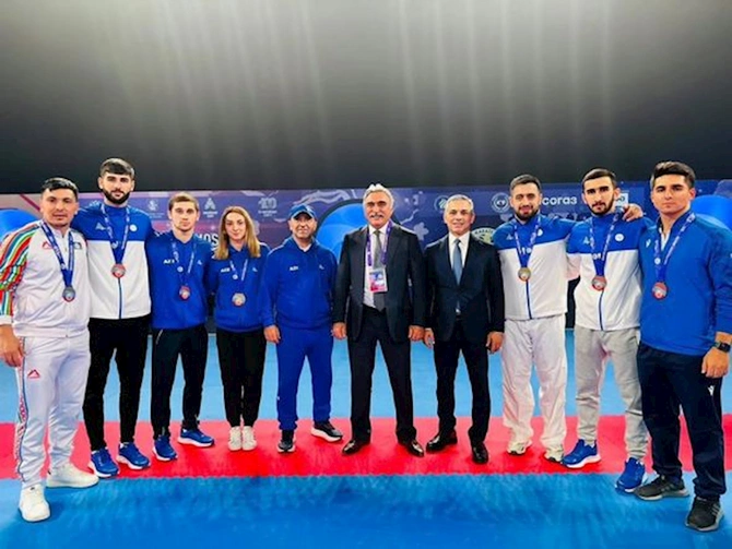 Azərbaycan karateçiləri “Moskva Vselennaya” turnirində yeddi medal qazanıblar