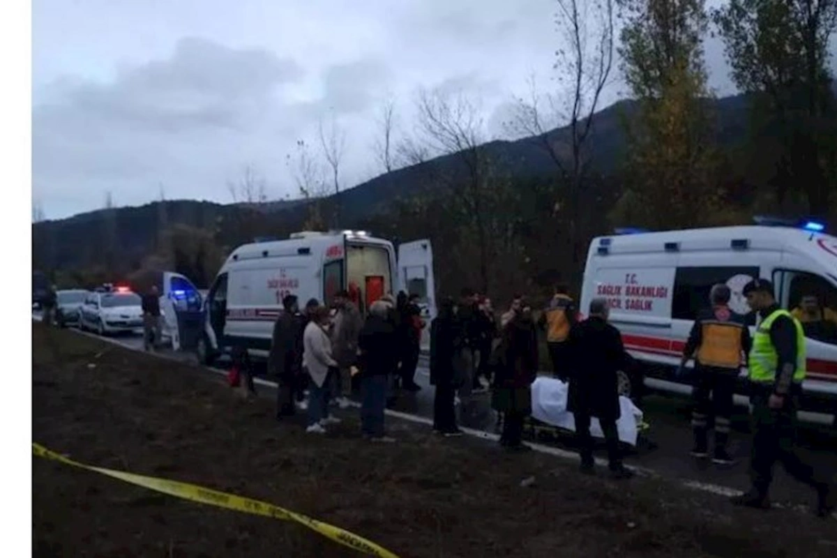 Avtobus aşdı: 27 nəfər yaralandı