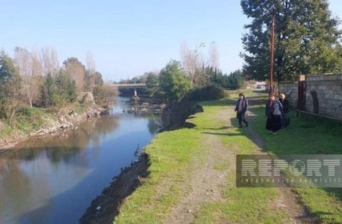 Astarada çay yatağı sürüşdü: Sakinlər təhlükədə — FOTO