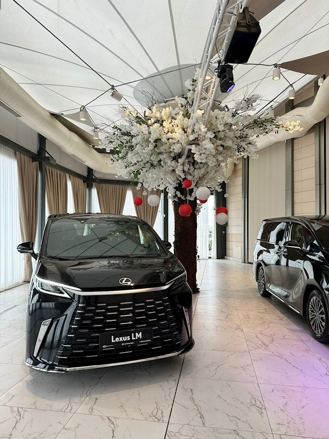 Lexus LM modeli təqdim edildi — Azərbaycanda 2 VERSİYADA (FOTOLAR)