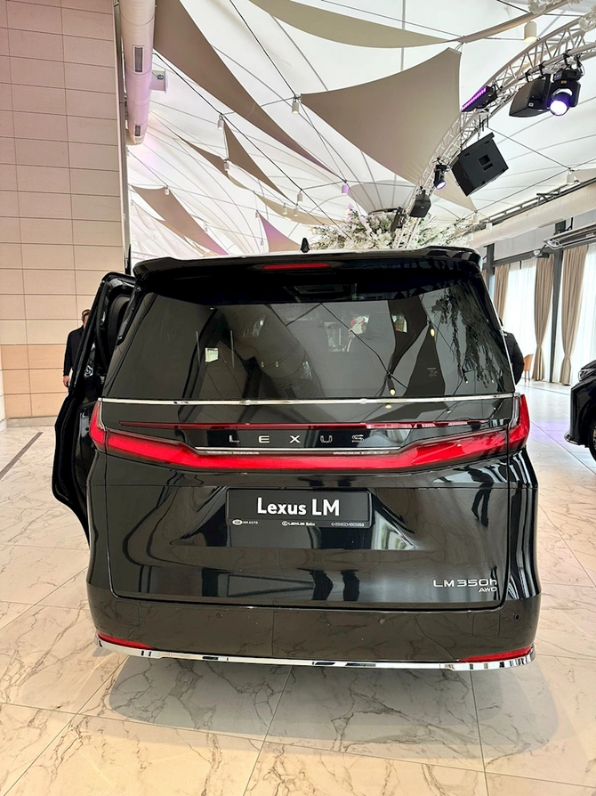 Lexus LM modeli təqdim edildi — Azərbaycanda 2 VERSİYADA (FOTOLAR)