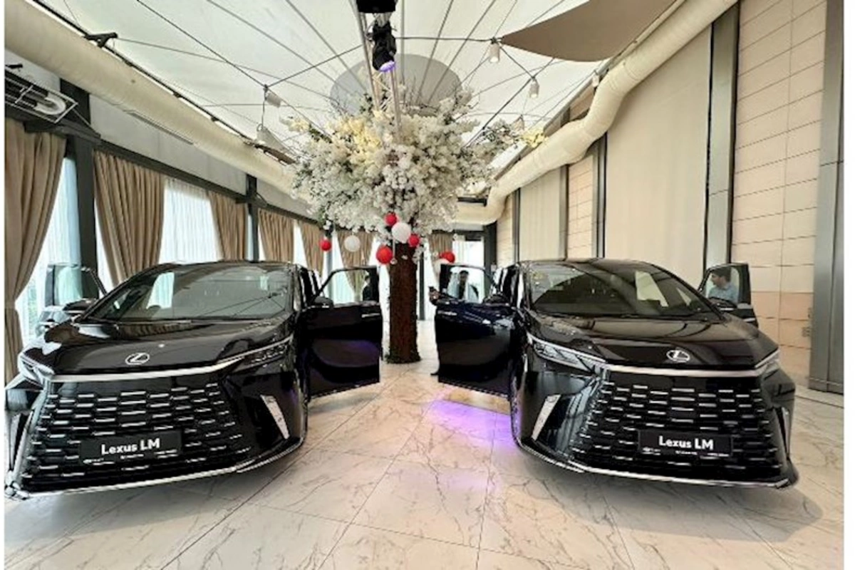 Lexus LM modeli təqdim edildi — Azərbaycanda 2 VERSİYADA (FOTOLAR)