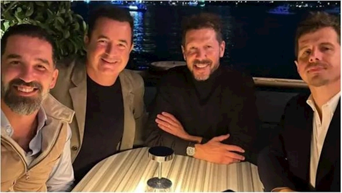 İlıcalı “Survivor”da görmək istədiyi iki əfsanəvi futbolçunu açıqladı: “İndi texniki direktordurlar” — FOTO
