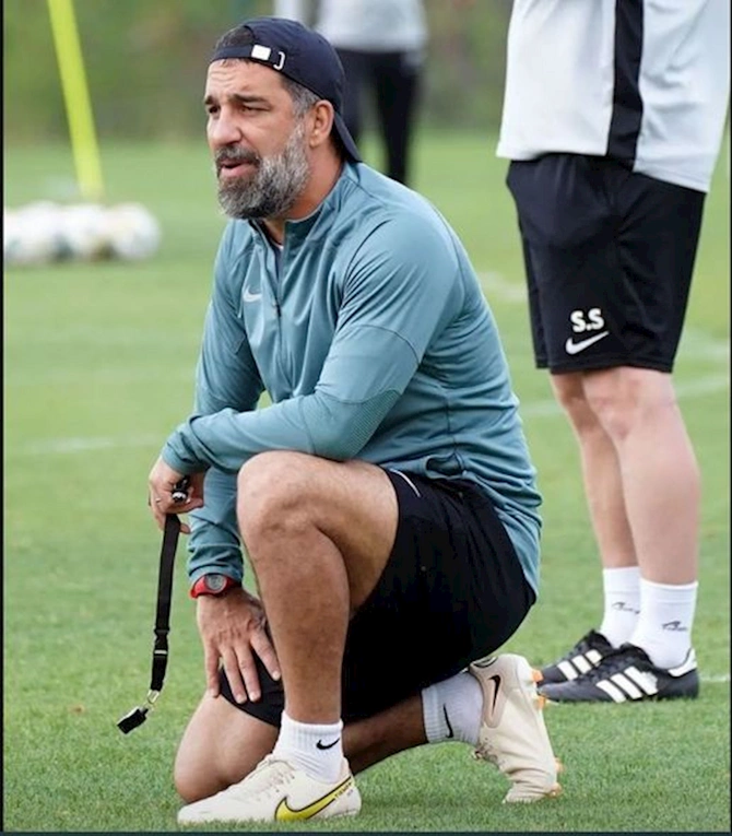 İlıcalı “Survivor”da görmək istədiyi iki əfsanəvi futbolçunu açıqladı: “İndi texniki direktordurlar” — FOTO