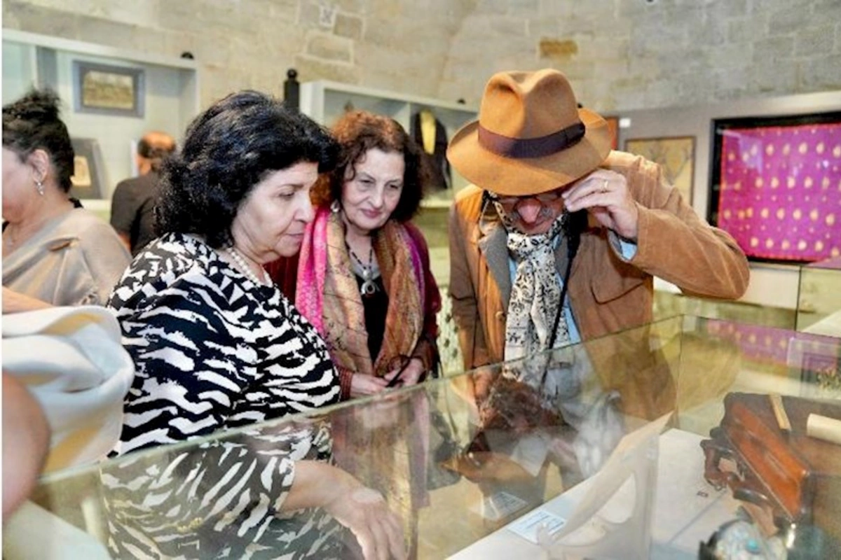 İçərişəhərdə unikal sərgi — Sakinlərin qədim əşyaları nümayiş olunur (FOTOLAR)