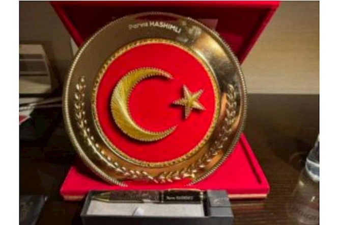 Pərviz Həşimli Rumıniyada mükafat aldı — FOTO Pərviz Həşimli Rumıniyada mükafat aldı — FOTO
