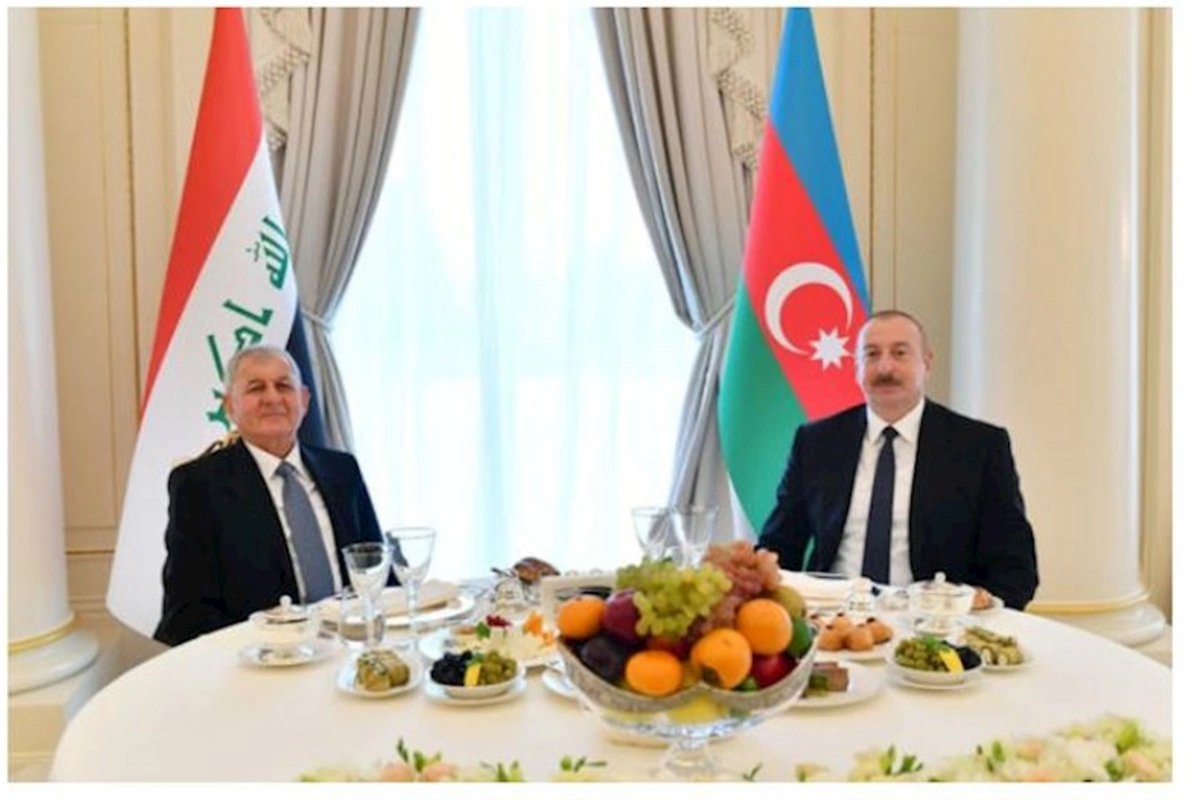 İraq Prezidentinin şərəfinə rəsmi nahar verildi