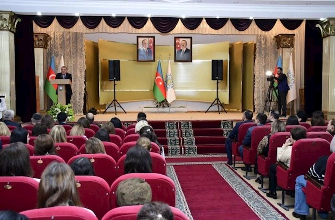 Heydər Əliyev və müasir Azərbaycan gəncliyi — FOTOLAR