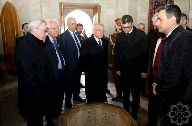 İraq Prezidenti İçərişəhərdə — FOTOLAR