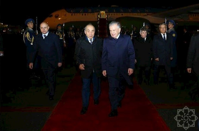 Özbəkistan Prezidenti Azərbaycana gəldi — FOTOLAR