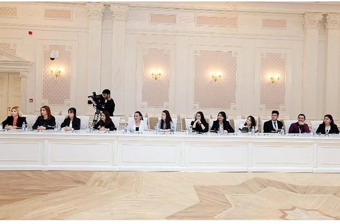 Ali Məhkəmə və MEDİA tələbələr üçün seminar keçirdi — FOTO