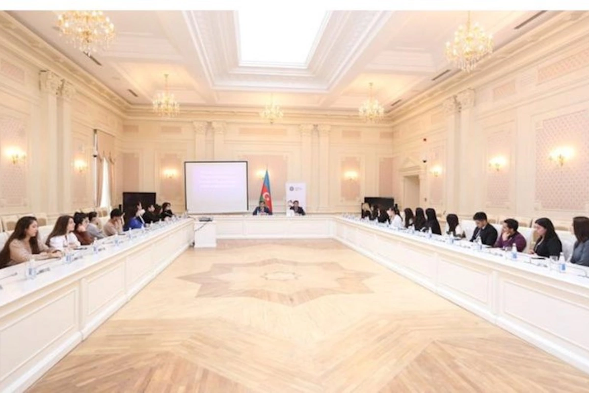 Ali Məhkəmə və MEDİA tələbələr üçün seminar keçirdi — FOTO