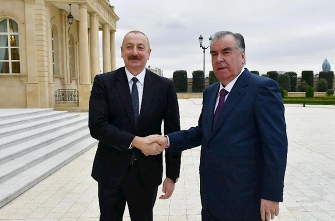 Azərbaycan və Tacikistan prezidentləri görüşdü — FOTOLAR