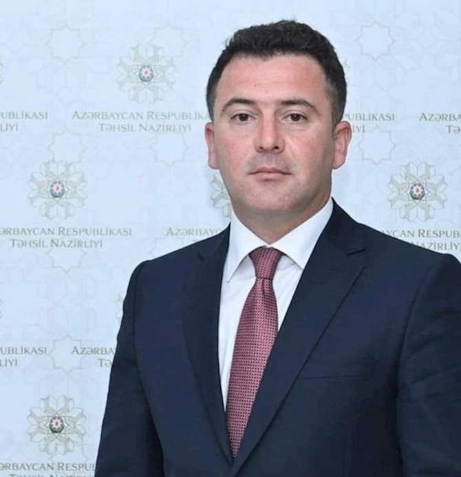 Quba-Xaçmaz Regional Təhsil İdarəsinin müdiri şagirdi döyüb — FOTO