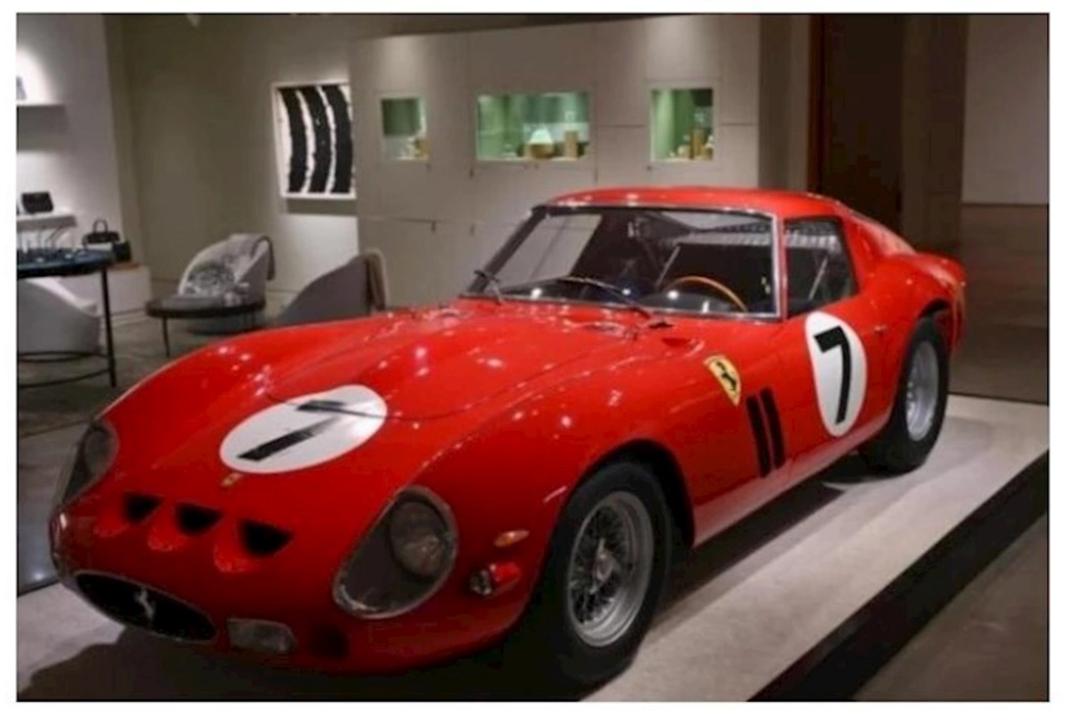 1962-ci il modeli Ferrari rekord qiymətə satıldı — VİDEO